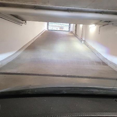 III Appart 2 Pieces, Neuf 200 M De Gare Parking Netflix Evry Courcouronnes Buitenkant foto