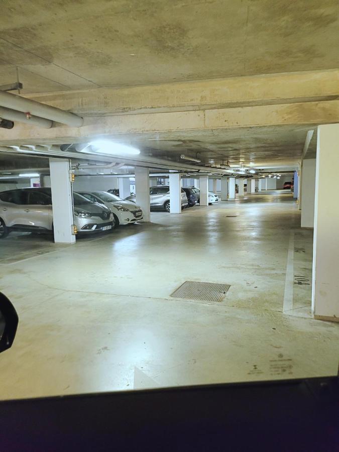 III Appart 2 Pieces, Neuf 200 M De Gare Parking Netflix Evry Courcouronnes Buitenkant foto